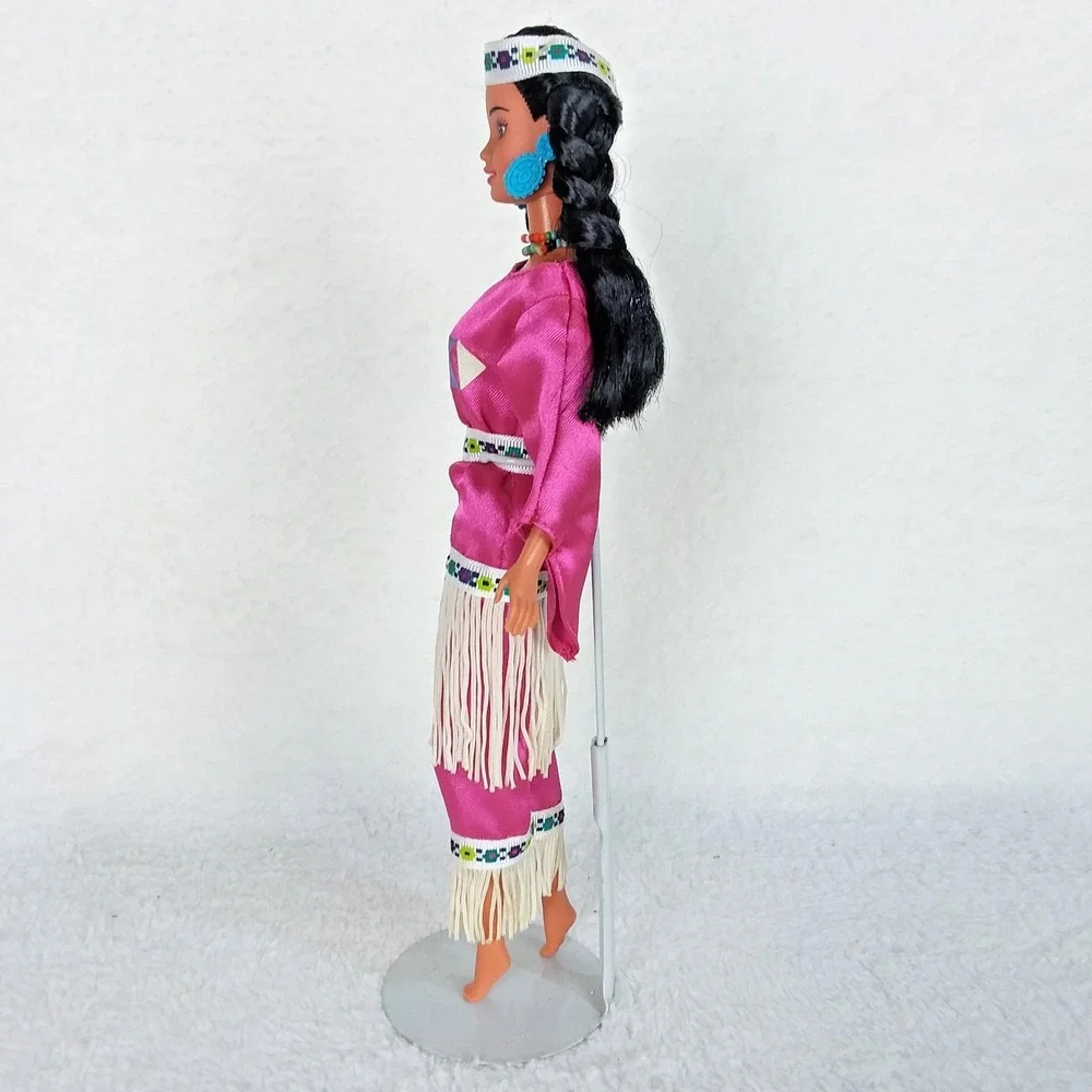 Third Edition Native American Barbie 12699 Dolls of the World 1994‎